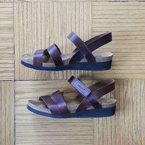 Brown Naot Kayla three-strap sandal